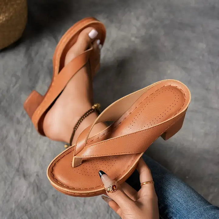 Ascend™ | Orthopedic Heeled Slipper