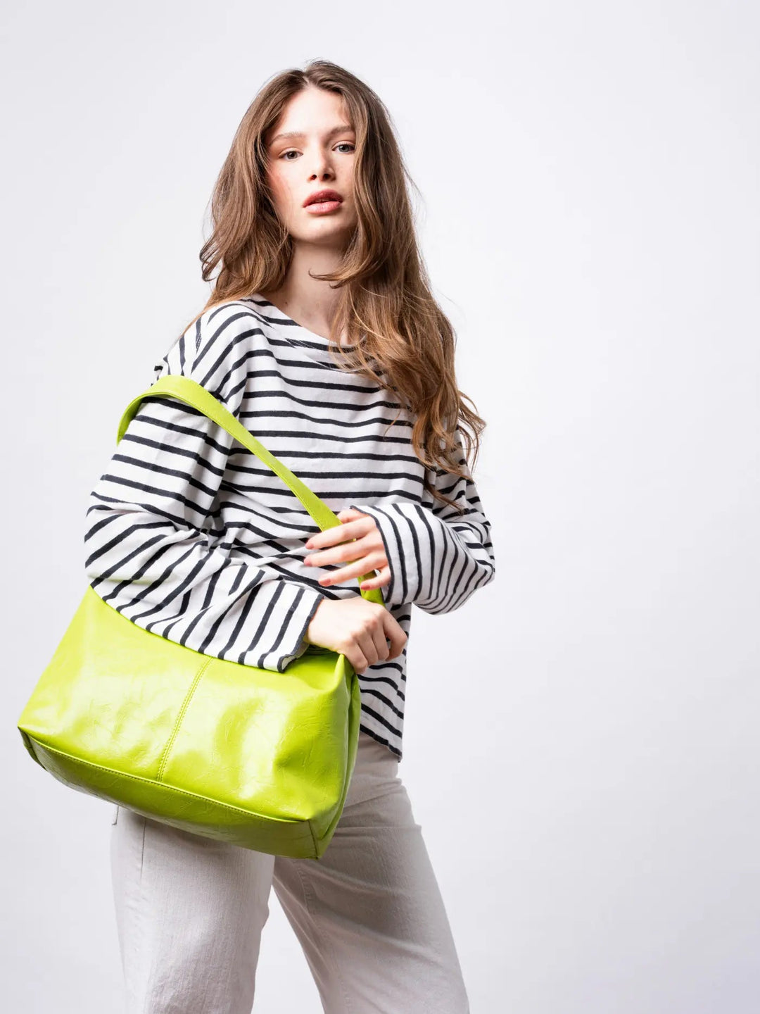 SF Luxe™ Distressed Leather Tote